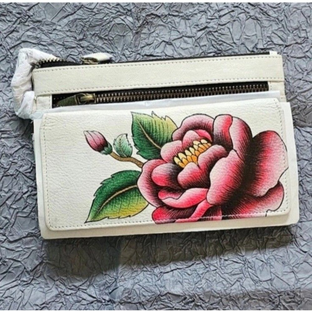 Anna by Anuschka Hand Painted Leather Zip Around Wall/Wristlet White Frontal NWT